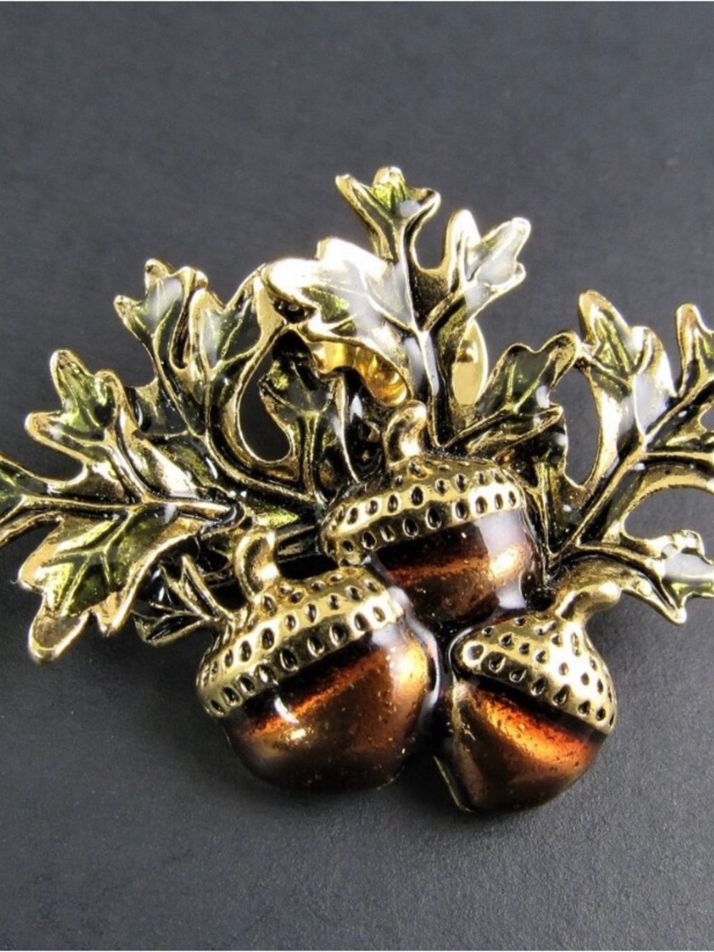 Avon Vintage Oak Leaf Acorn Brooch and Earrings Set in Gold and Brown